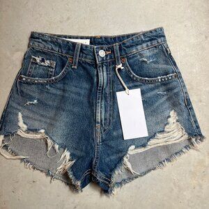 NWT‎ Zara Curved High Waisted Denim Shorts Size 0